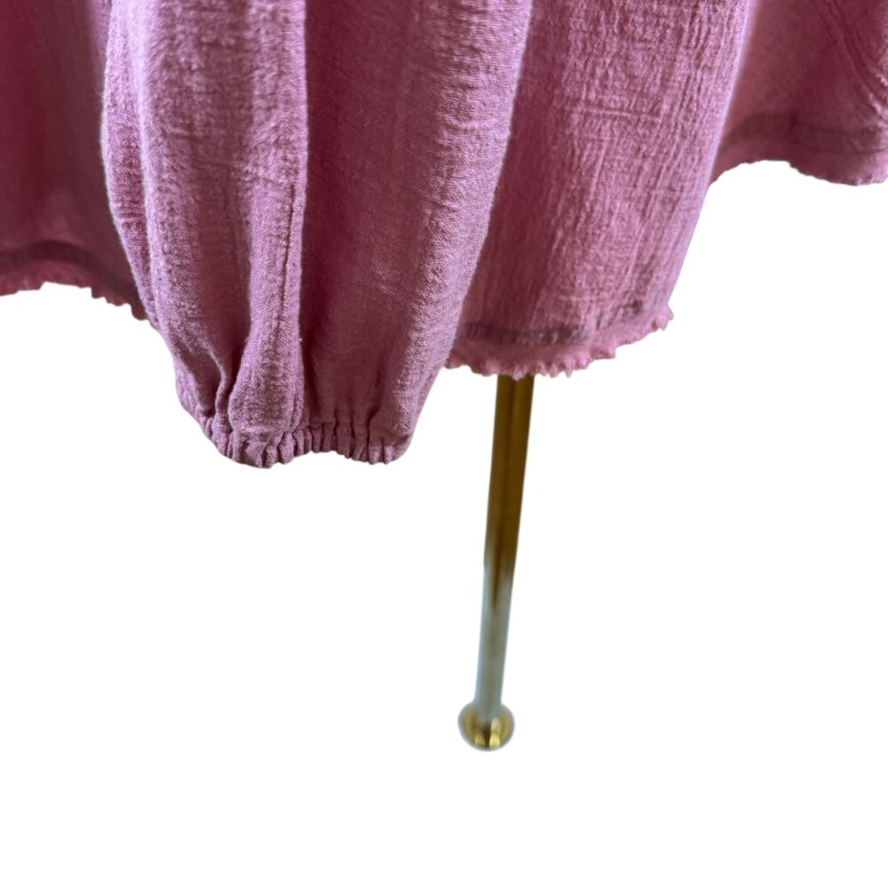 Free People Textured Peplum Hem Top in Dusty Rose Pink – Size M - Picture 4 of 9